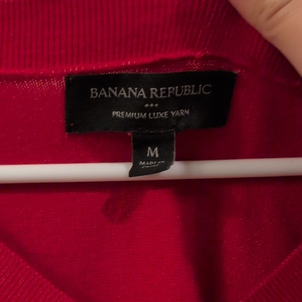 Banana Republic Cashmere V Neck Sweater Top - Picture 3 of 7